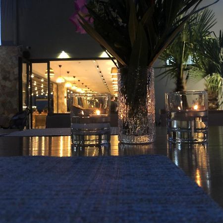 Hotel Qeparo Dış mekan fotoğraf