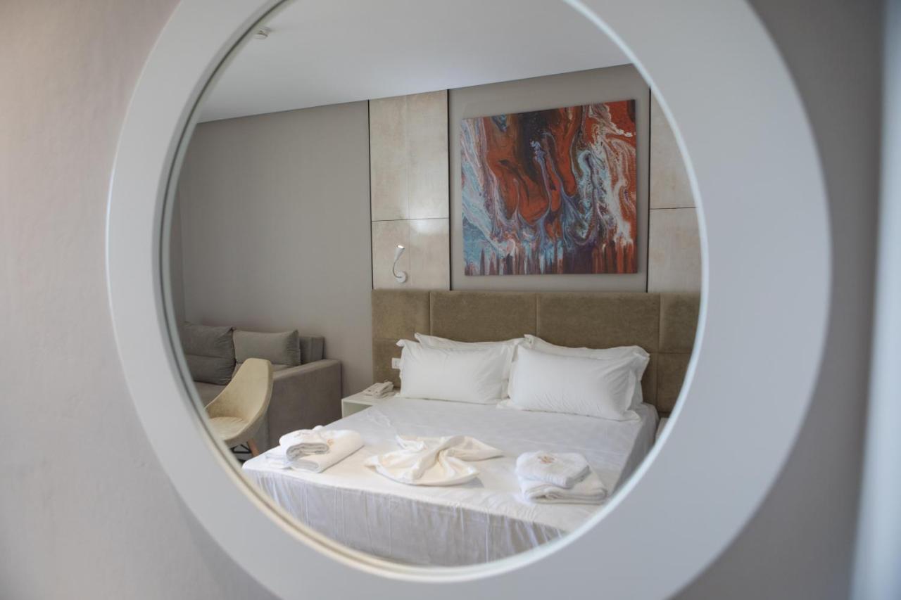 Hotel Qeparo Dış mekan fotoğraf