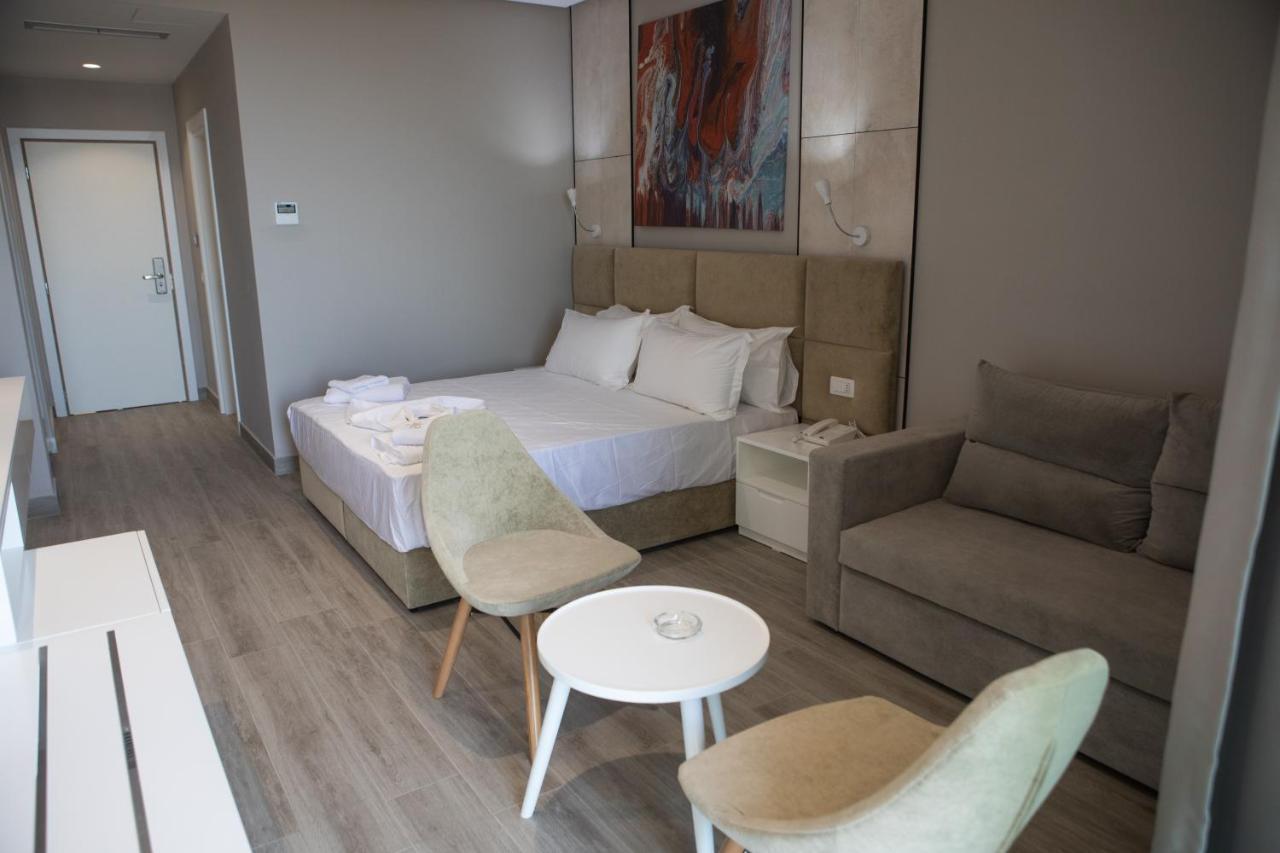 Hotel Qeparo Dış mekan fotoğraf