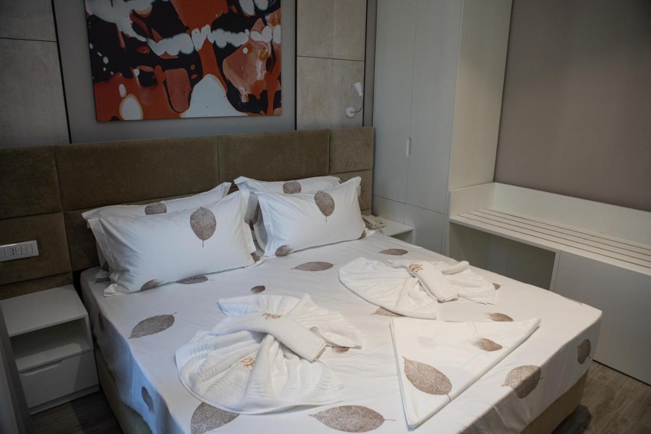 Hotel Qeparo Dış mekan fotoğraf